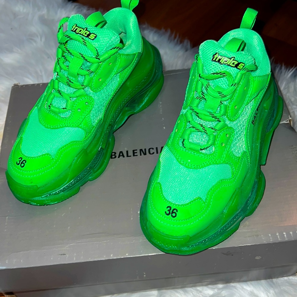 🟢 Balenciaga Triple S sneakers 🟢